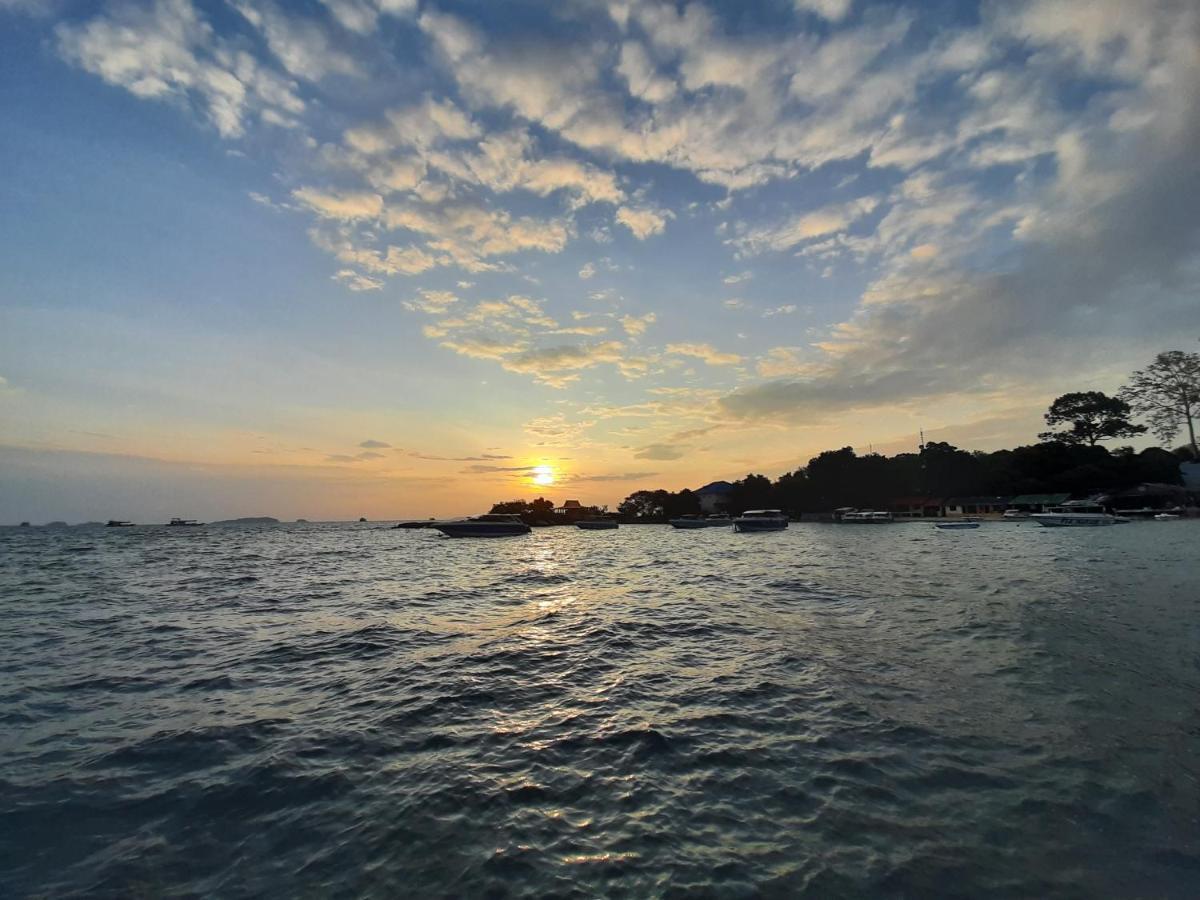 Samed Runa Village Koh Samet Bagian luar foto